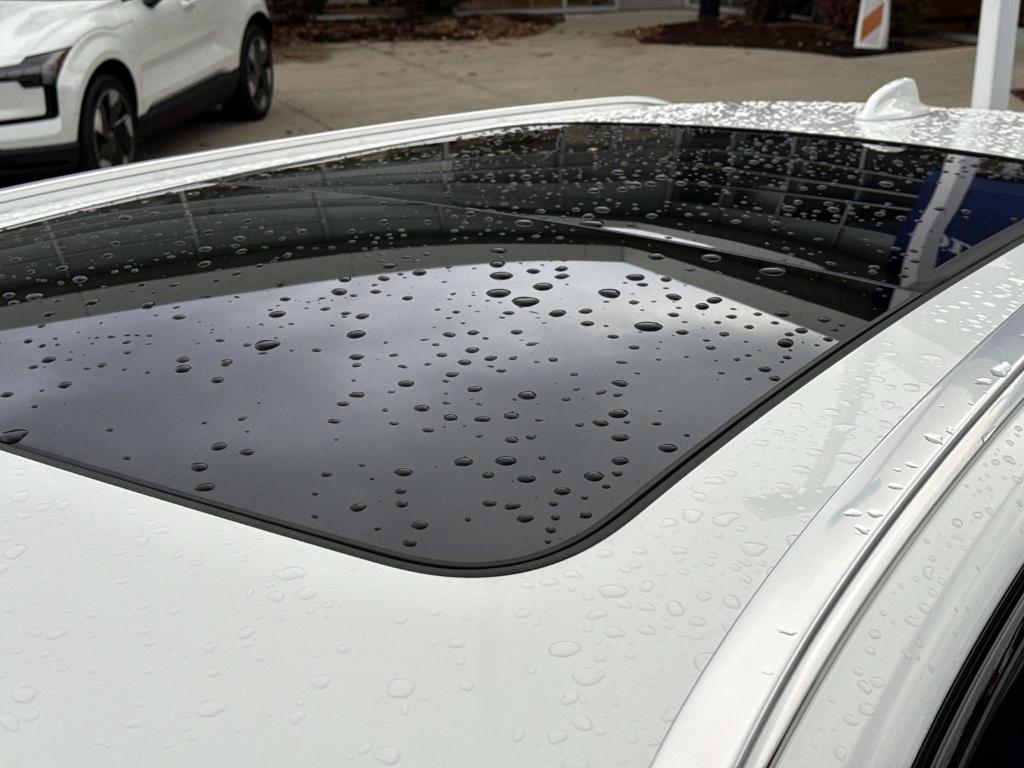 used 2024 Volvo V60 Cross Country car, priced at $41,991