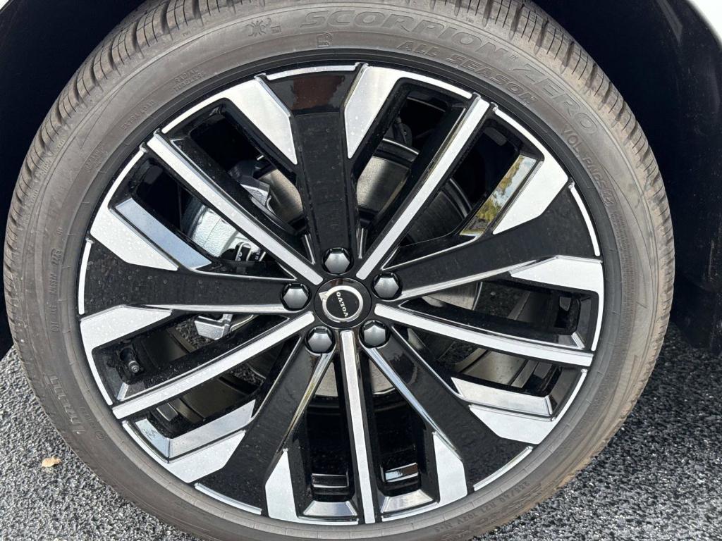 new 2026 Volvo XC60 car, priced at $63,365