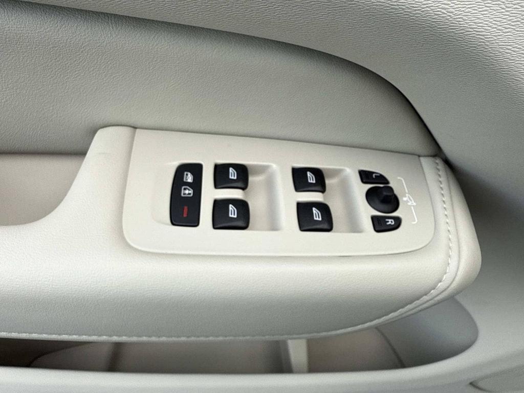 new 2026 Volvo XC60 car, priced at $63,365