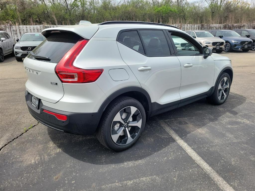 new 2025 Volvo XC40 car, priced at $48,335