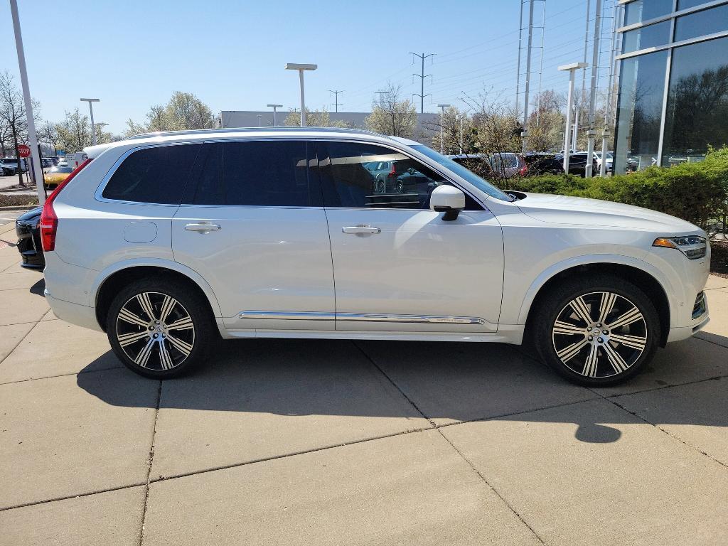 used 2022 Volvo XC90 Recharge Plug-In Hybrid car, priced at $52,989