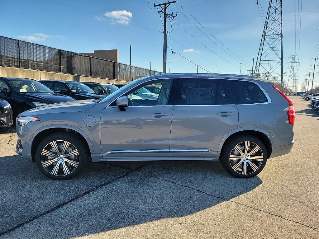 new 2025 Volvo XC90 Plug-In Hybrid car, priced at $76,765