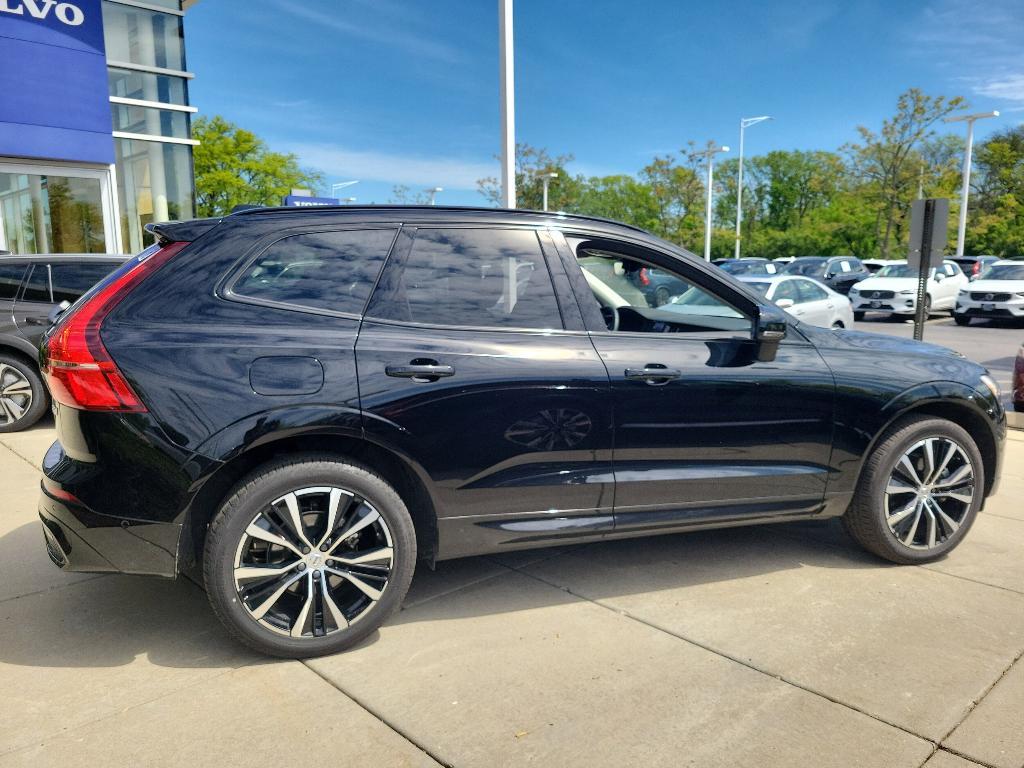new 2025 Volvo XC60 car, priced at $55,725