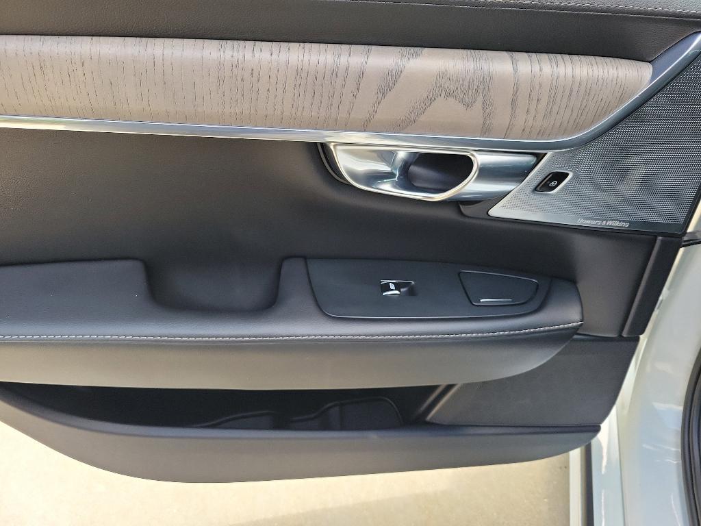 used 2022 Volvo S90 car, priced at $42,989