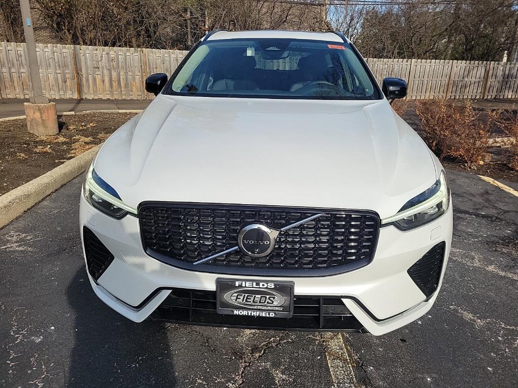 new 2025 Volvo XC60 car, priced at $56,525