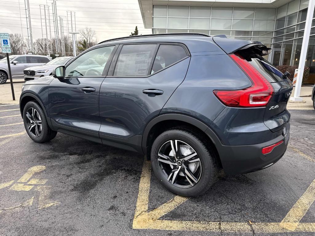 new 2026 Volvo XC40 car, priced at $46,425