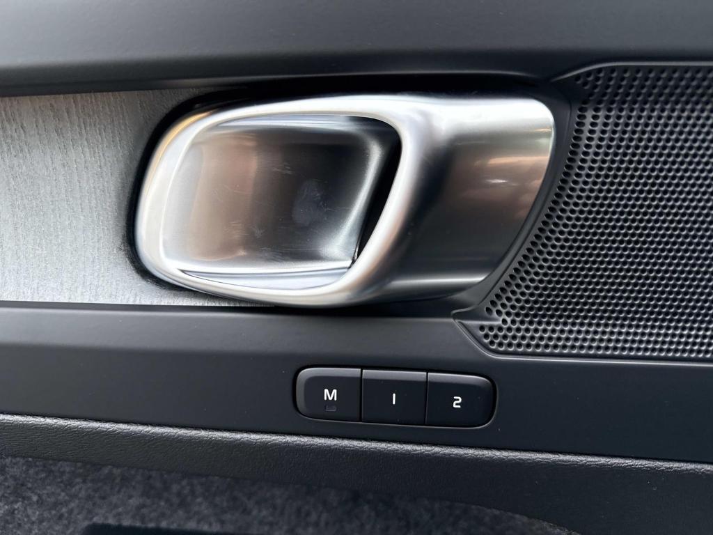 new 2026 Volvo XC40 car, priced at $46,425