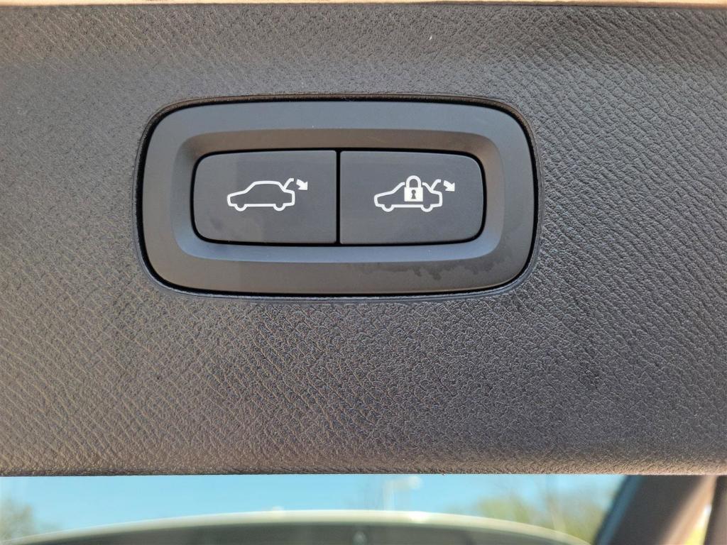 used 2023 Volvo XC90 car, priced at $45,911