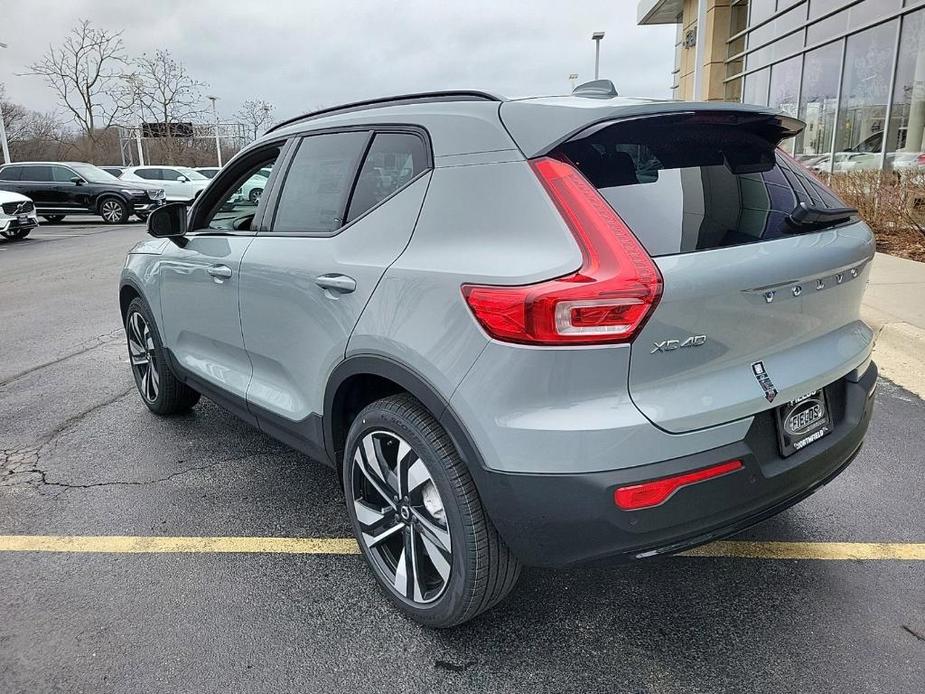 new 2024 Volvo XC40 car, priced at $52,180