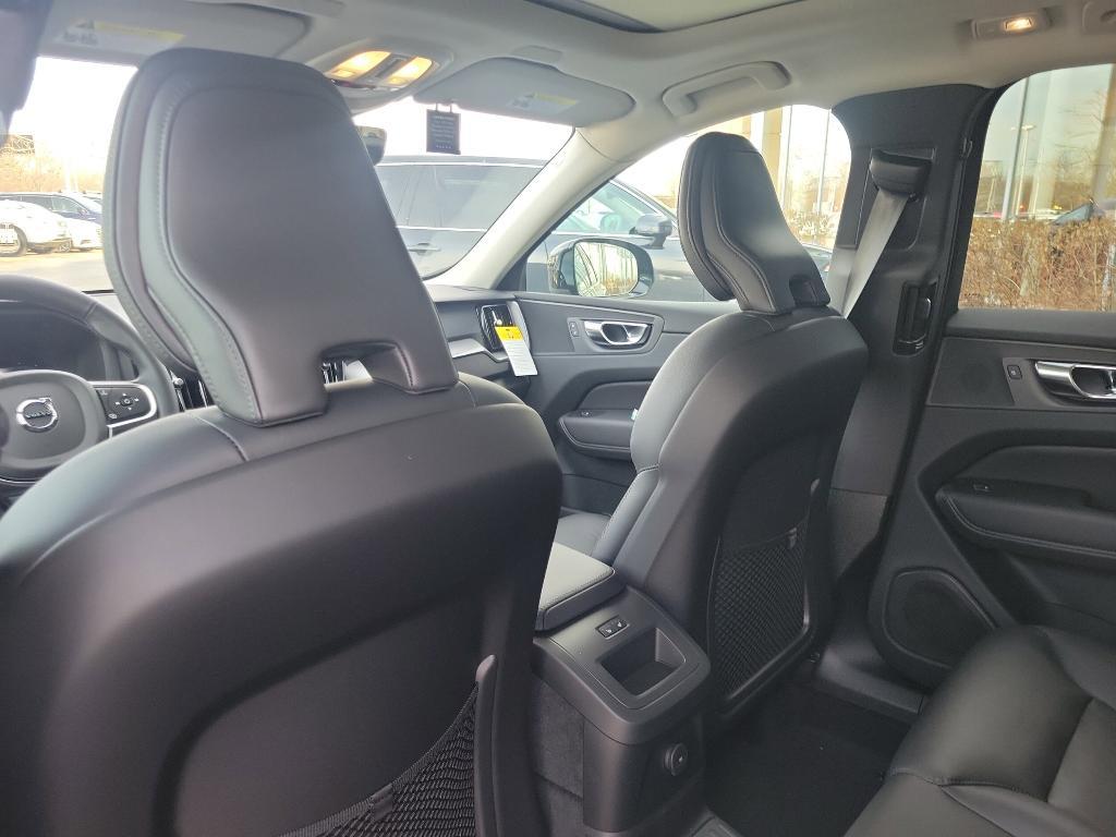 new 2025 Volvo XC60 Plug-In Hybrid car, priced at $62,100