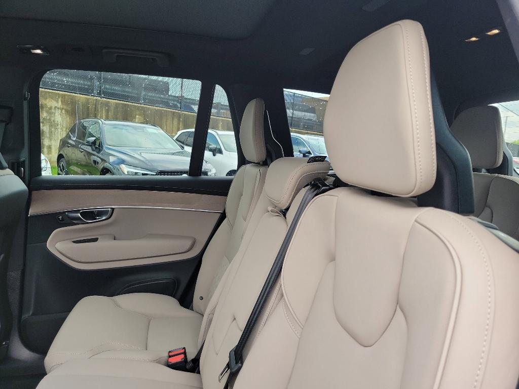 new 2025 Volvo XC90 car, priced at $60,545