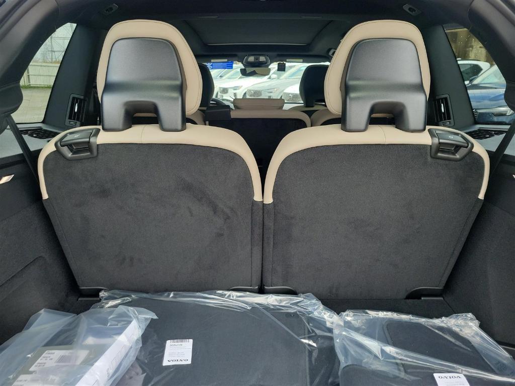 new 2025 Volvo XC90 car, priced at $60,545