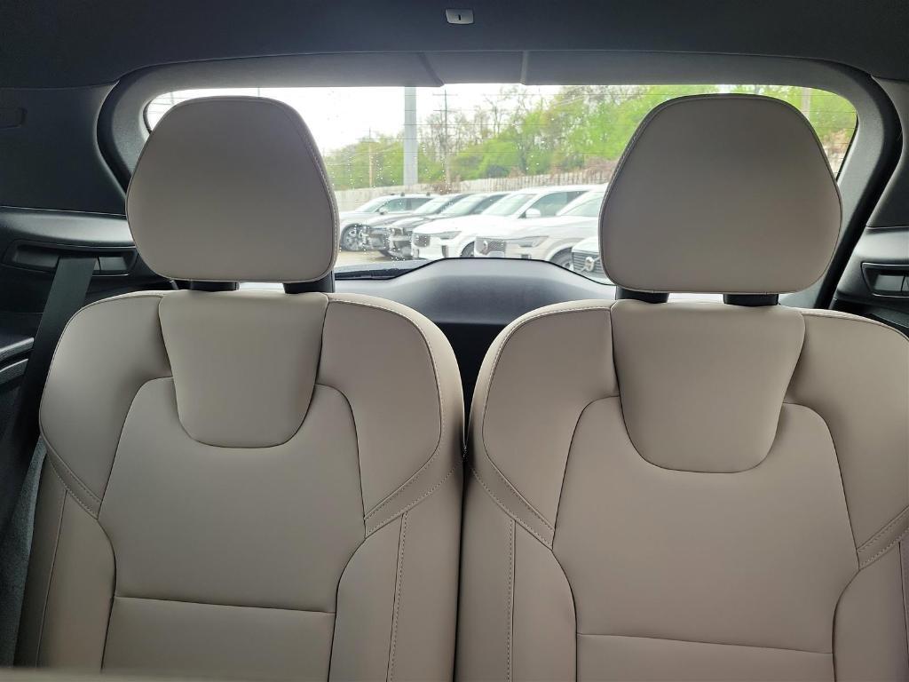 new 2025 Volvo XC90 car, priced at $60,545