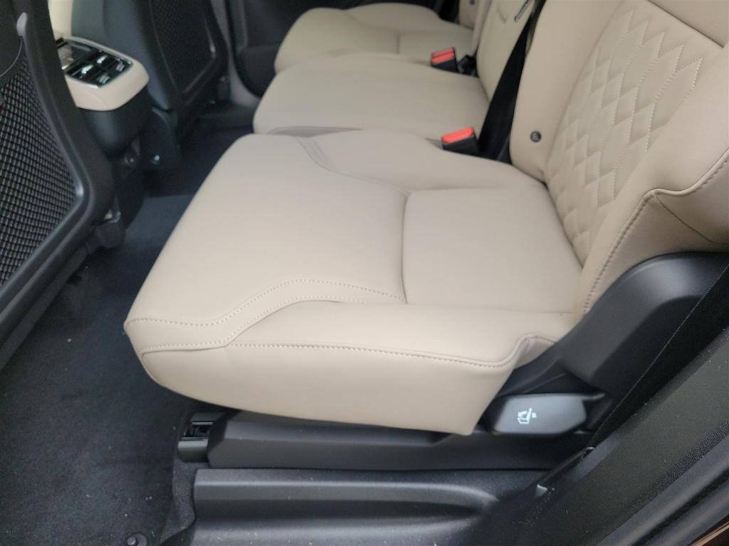 new 2025 Volvo XC90 car, priced at $60,545