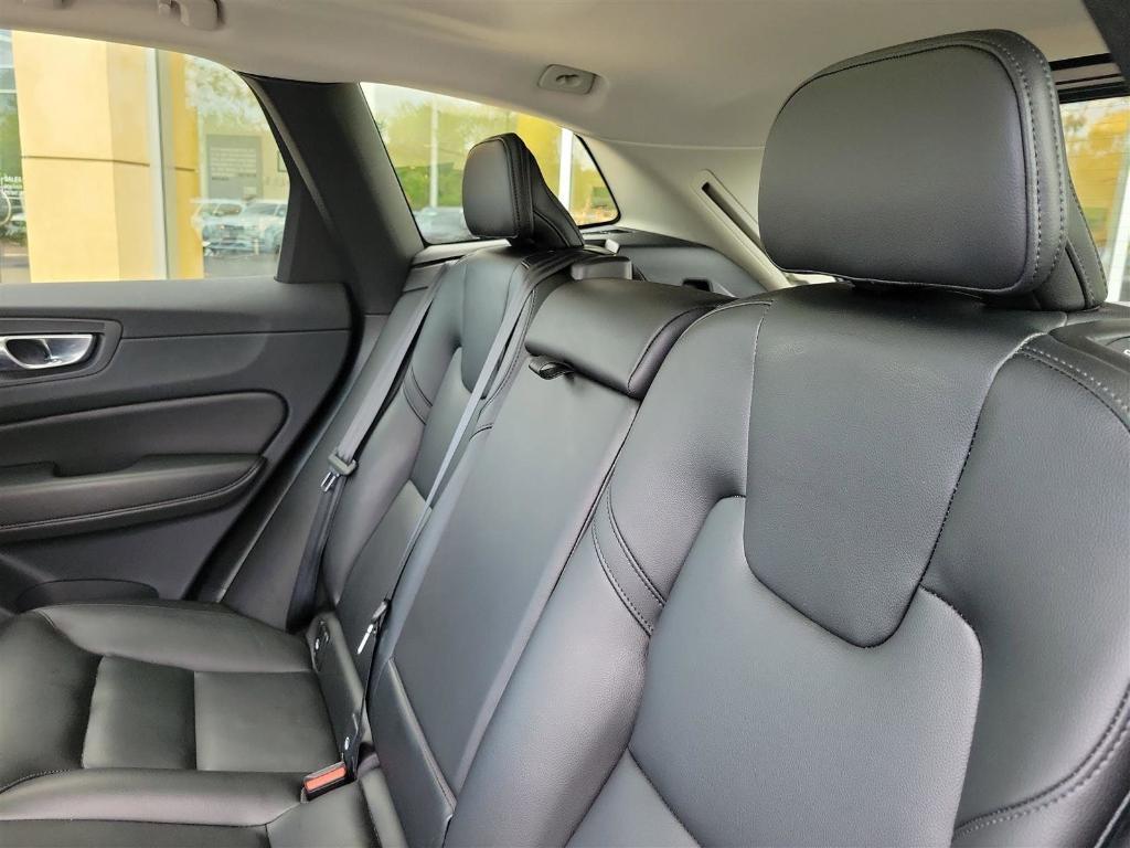 used 2023 Volvo XC60 car, priced at $39,989