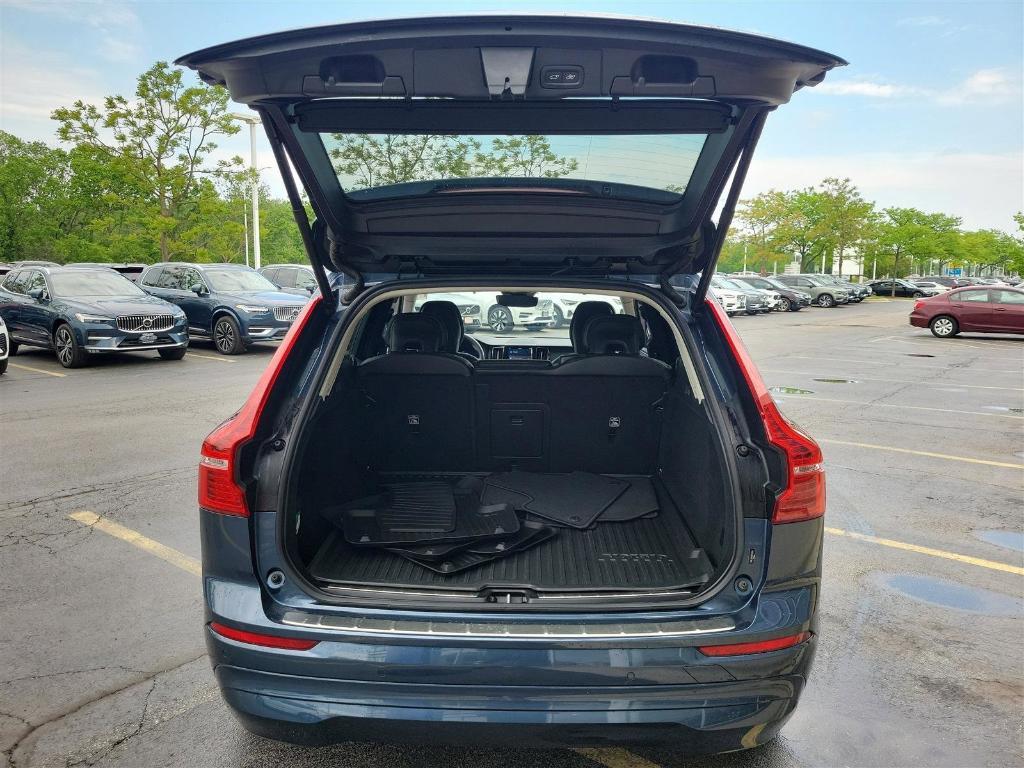 used 2023 Volvo XC60 car, priced at $39,989