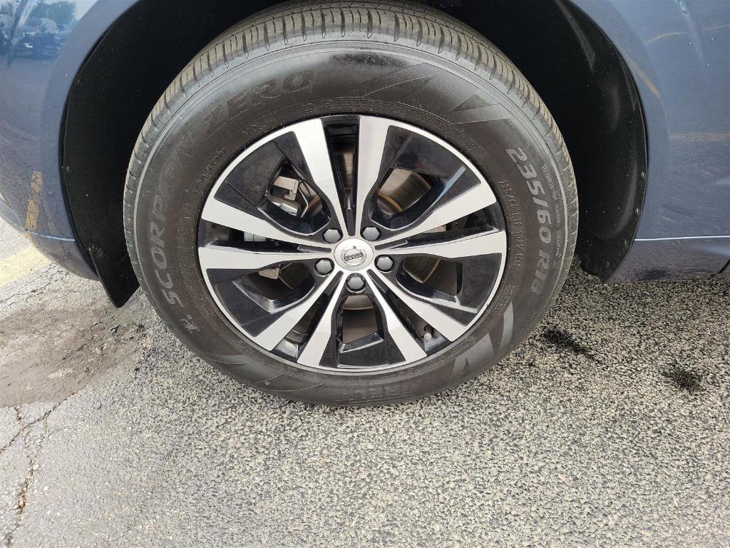 used 2023 Volvo XC60 car, priced at $39,989