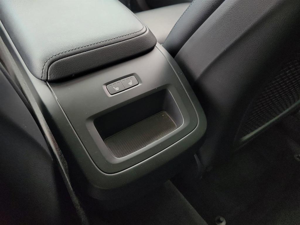 used 2023 Volvo XC60 car, priced at $39,989