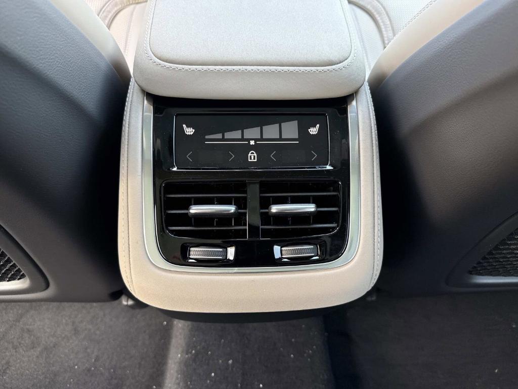 new 2026 Volvo XC90 car, priced at $77,755