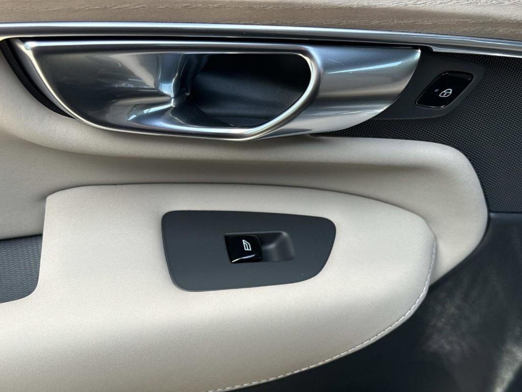 new 2026 Volvo XC90 car, priced at $77,755