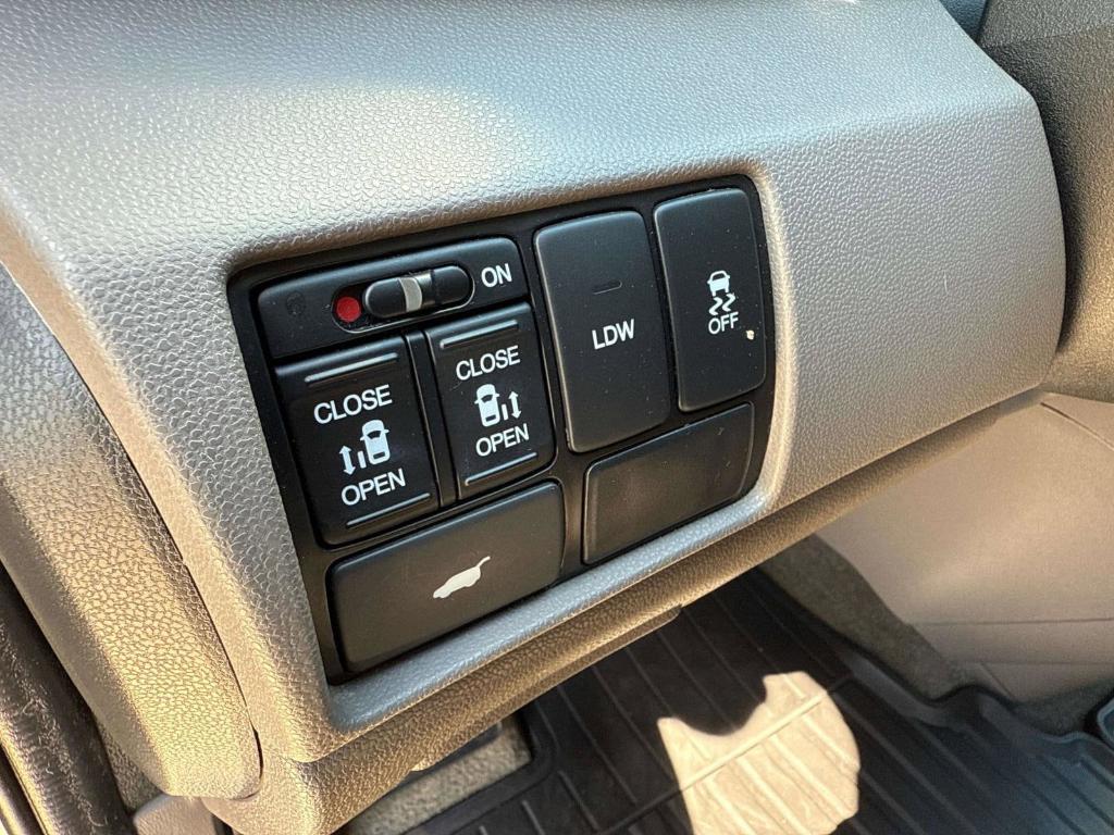 used 2016 Honda Odyssey car, priced at $15,991