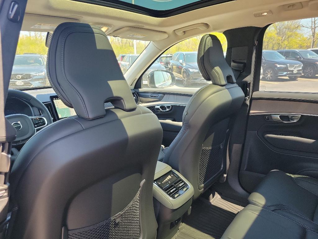 new 2025 Volvo XC90 car, priced at $74,805