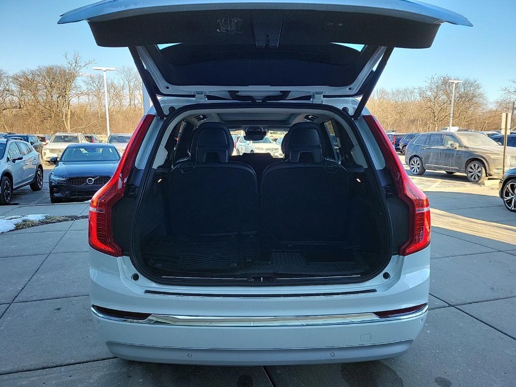 used 2022 Volvo XC90 Recharge Plug-In Hybrid car, priced at $49,589