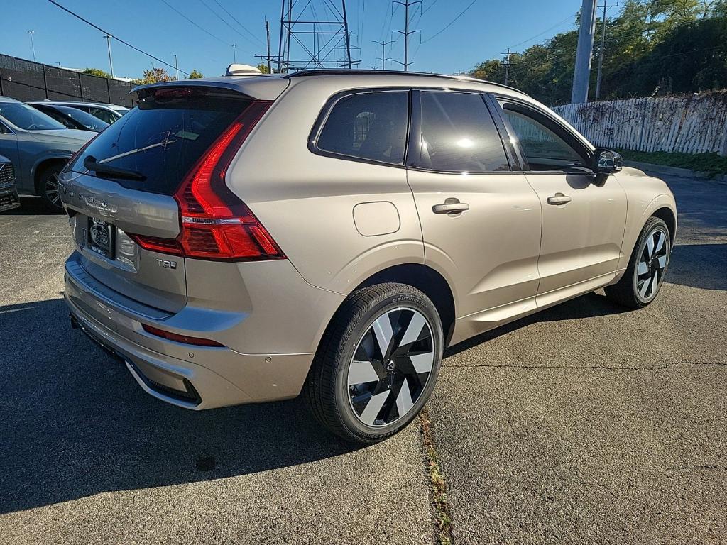 new 2025 Volvo XC60 Plug-In Hybrid car, priced at $66,235