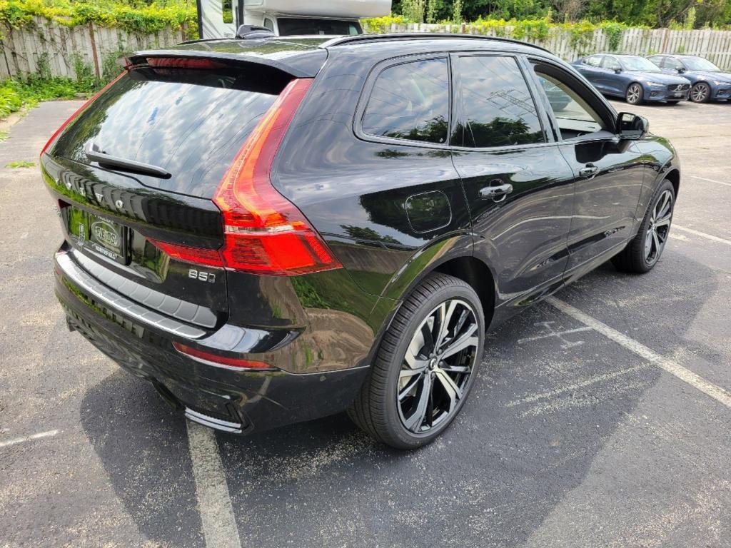 new 2025 Volvo XC60 car, priced at $60,635