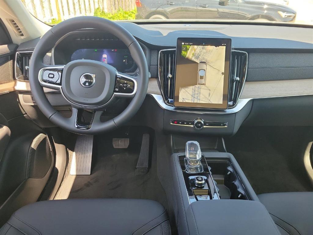 new 2025 Volvo XC90 Plug-In Hybrid car, priced at $78,805