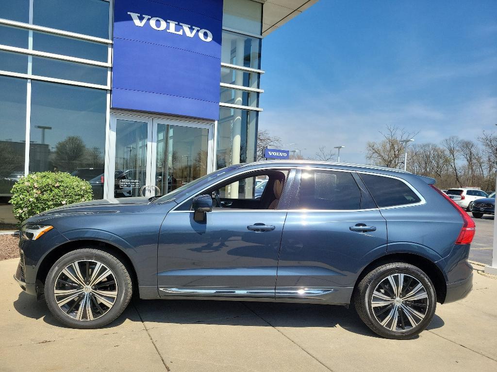 used 2022 Volvo XC60 car, priced at $45,989
