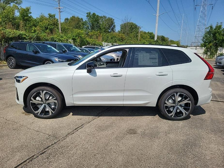 new 2025 Volvo XC60 car, priced at $63,425