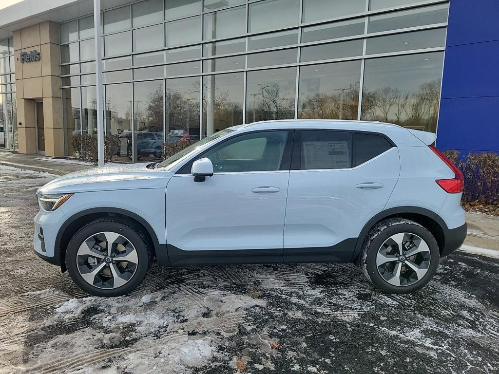 new 2025 Volvo XC40 car, priced at $45,800