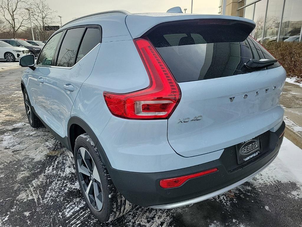 new 2025 Volvo XC40 car, priced at $45,800