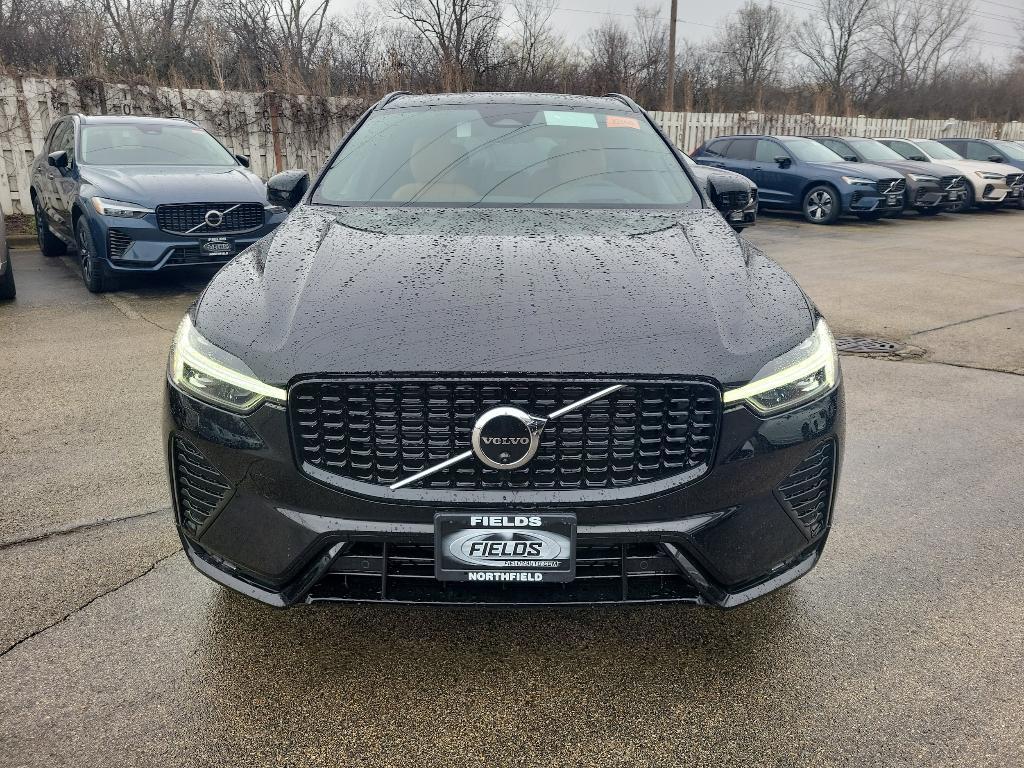 new 2025 Volvo XC60 car, priced at $61,010