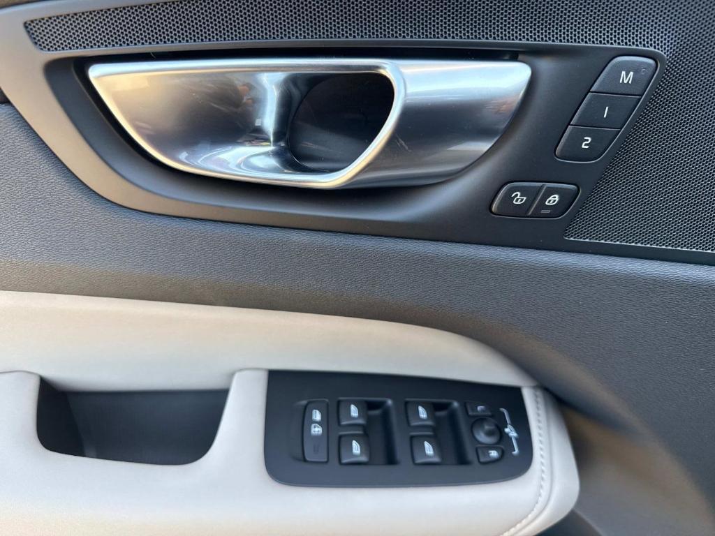 new 2026 Volvo XC60 car, priced at $57,985