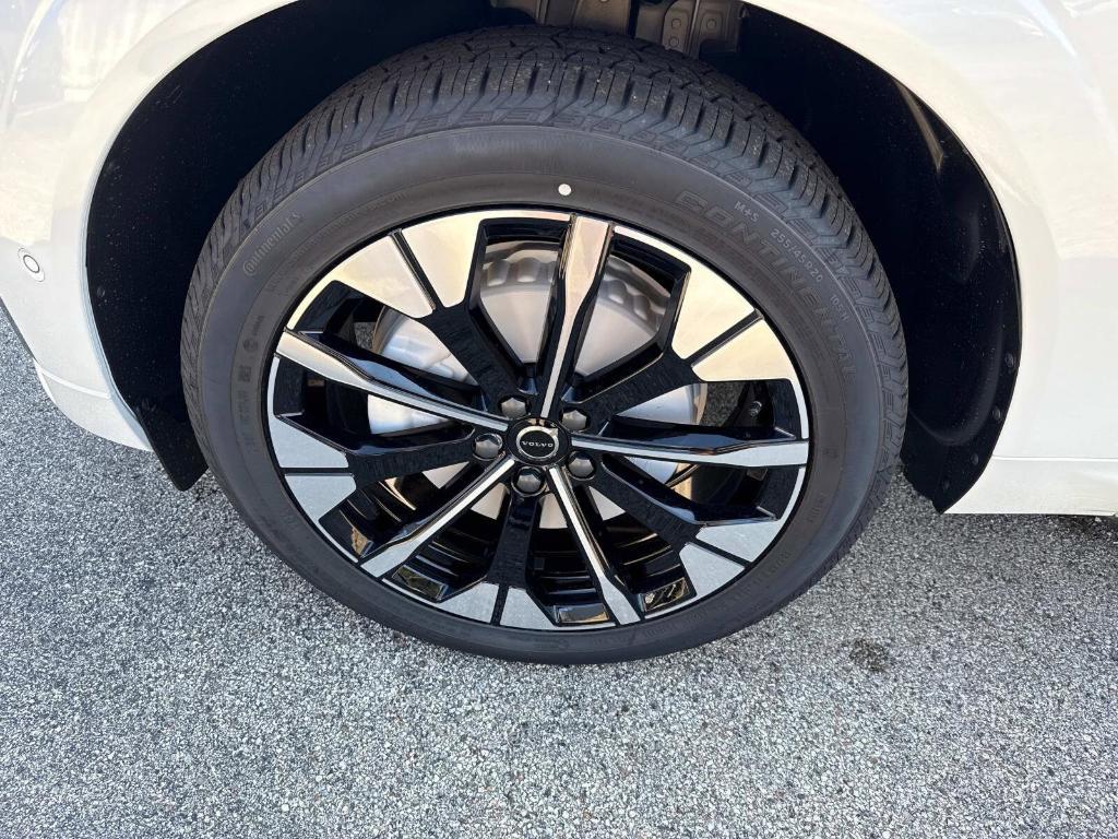new 2026 Volvo XC60 car, priced at $57,985