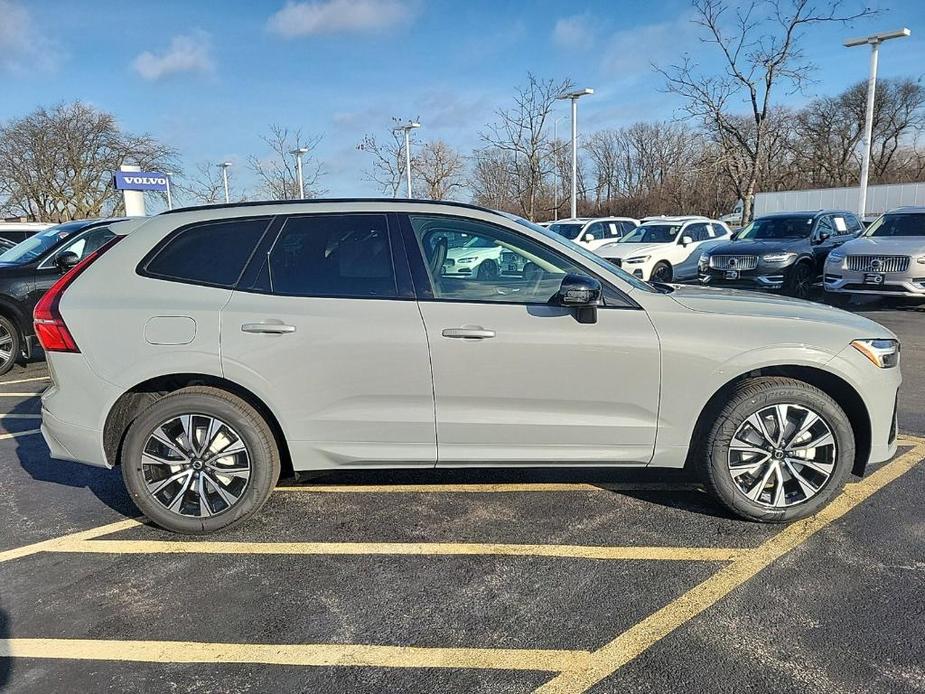 new 2025 Volvo XC60 car, priced at $50,690