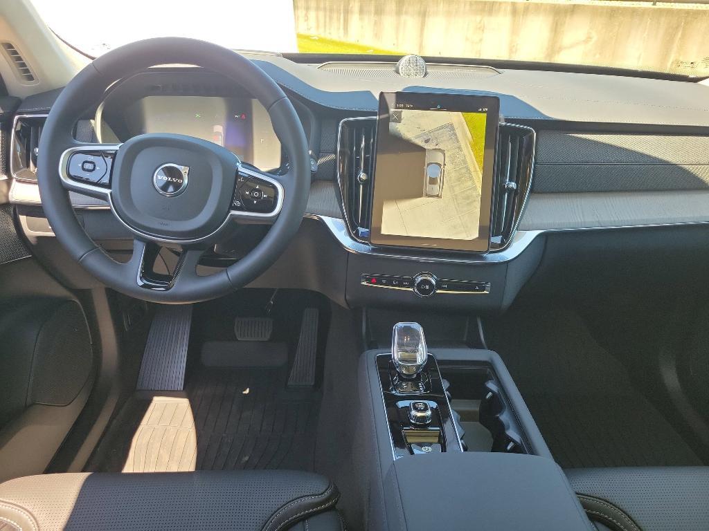 new 2025 Volvo XC90 Plug-In Hybrid car, priced at $92,095