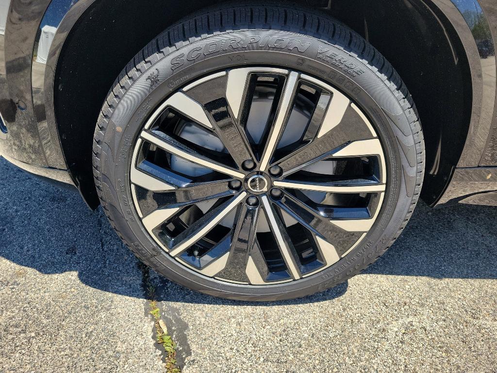 new 2025 Volvo XC90 Plug-In Hybrid car, priced at $92,095