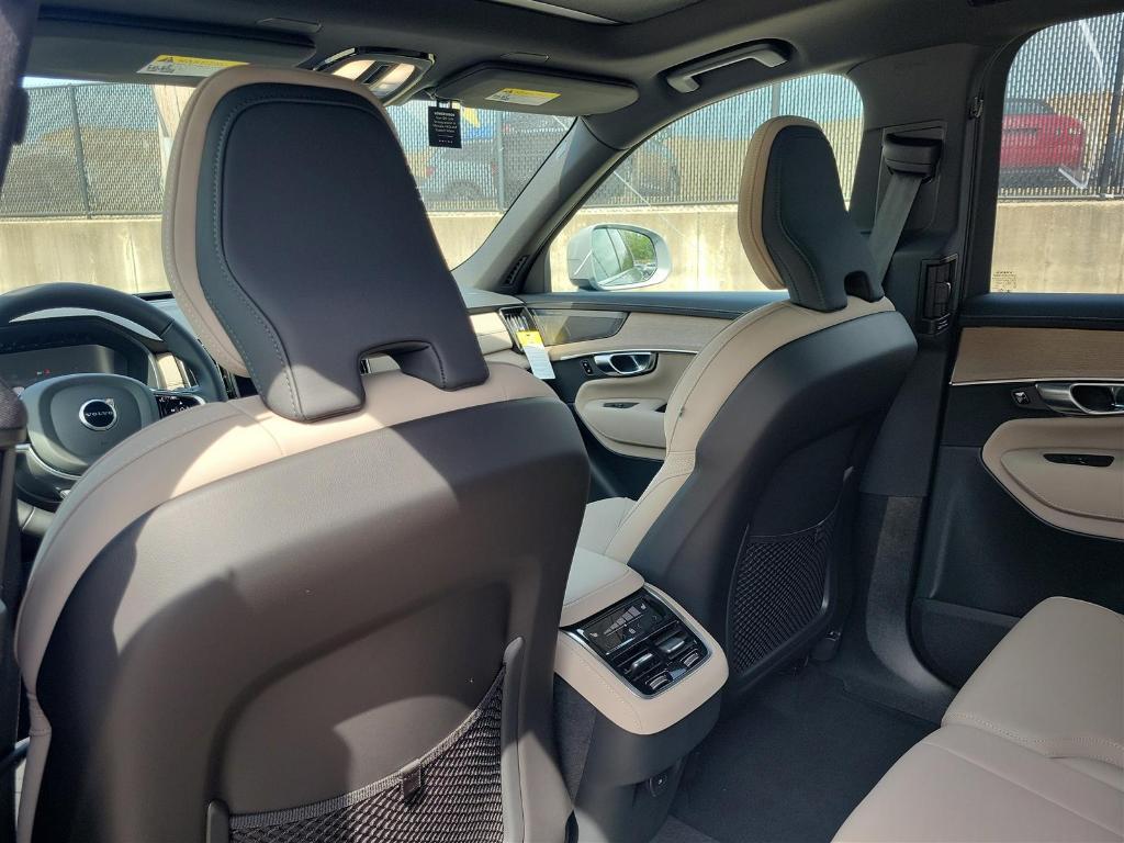 new 2025 Volvo XC90 car, priced at $69,155