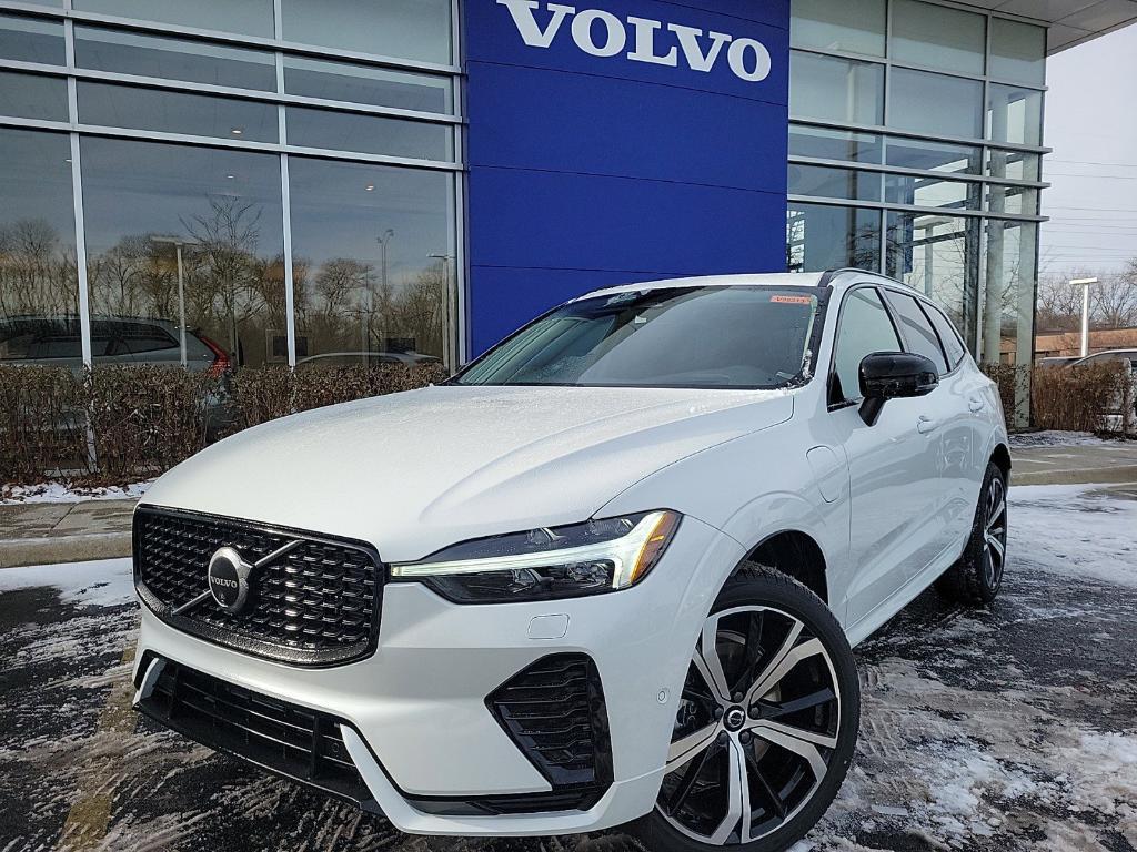 new 2025 Volvo XC60 Plug-In Hybrid car, priced at $71,485