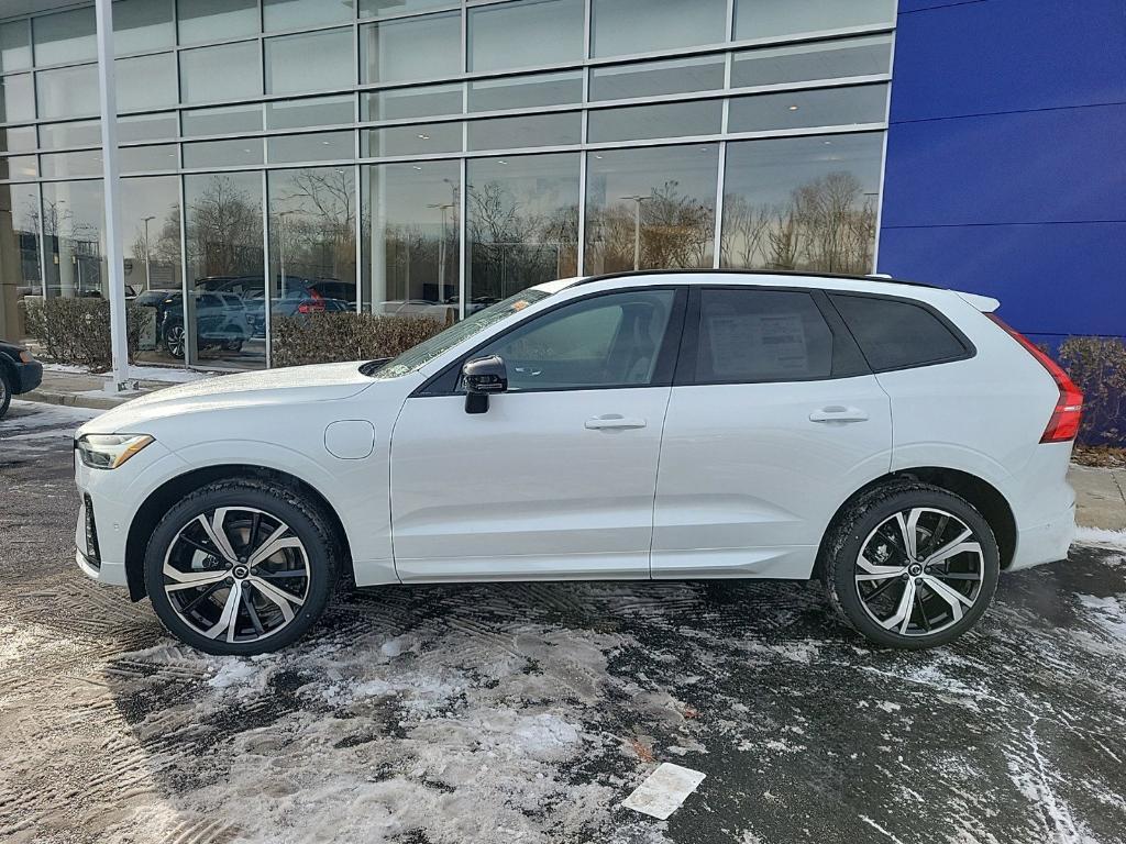 new 2025 Volvo XC60 Plug-In Hybrid car, priced at $71,485