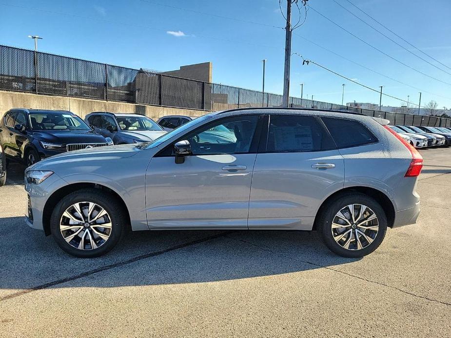 new 2025 Volvo XC60 car, priced at $50,690