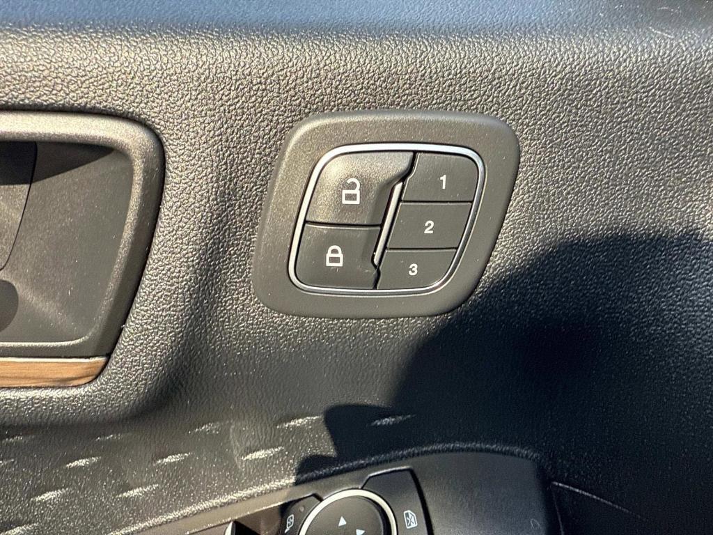 used 2020 Ford Escape car, priced at $18,078