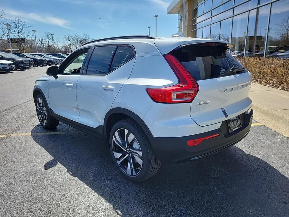 new 2024 Volvo XC40 car, priced at $51,235