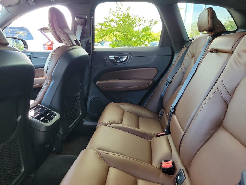 used 2022 Volvo XC60 car, priced at $39,911