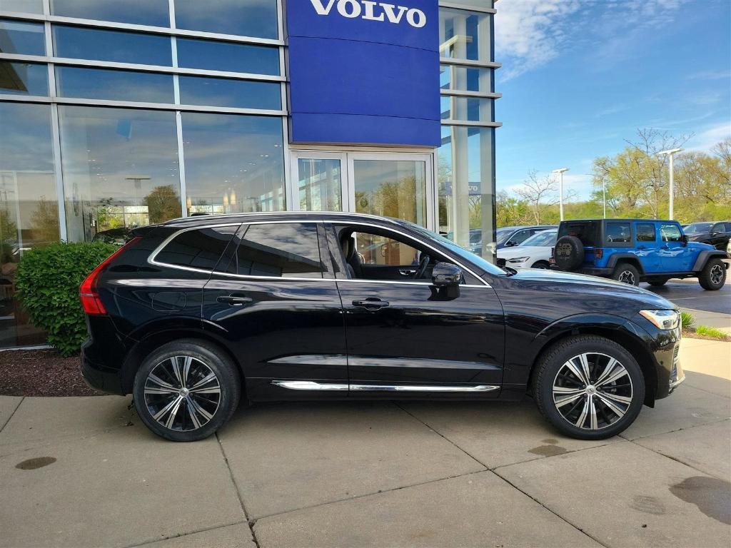 used 2022 Volvo XC60 car, priced at $39,911
