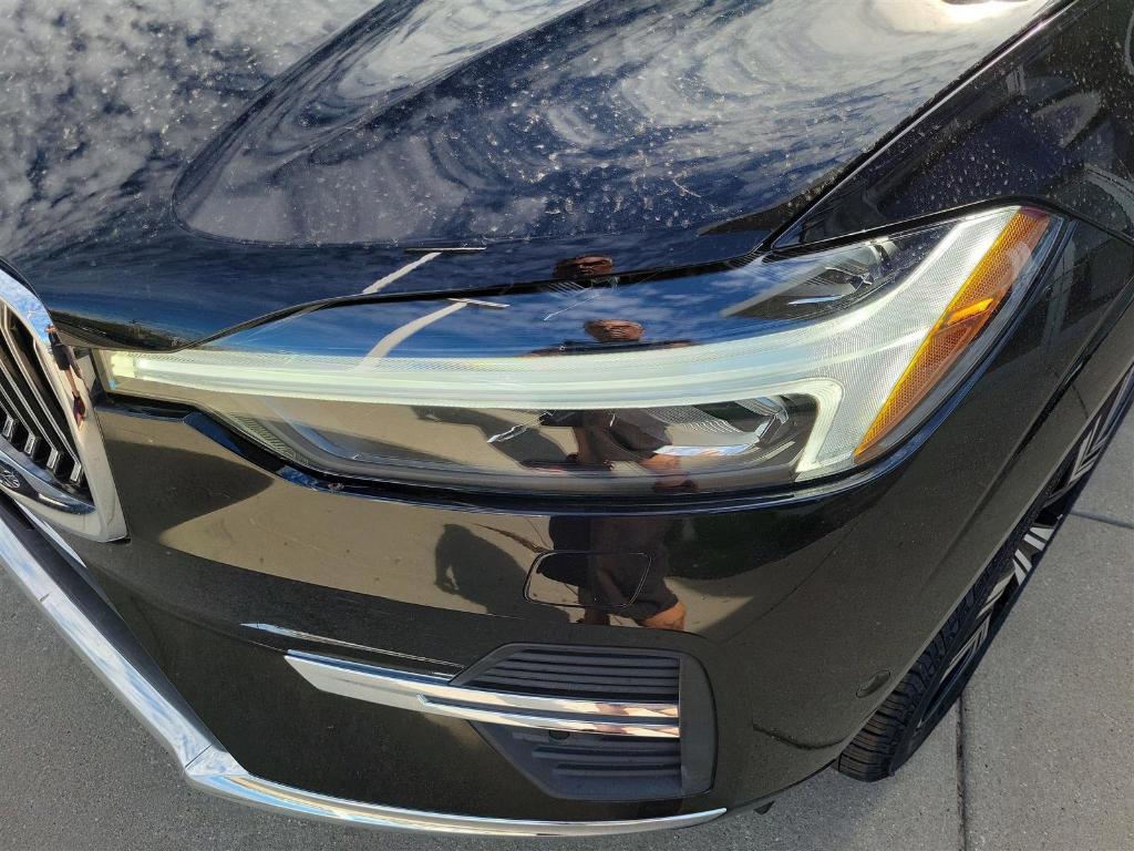 used 2022 Volvo XC60 car, priced at $39,911
