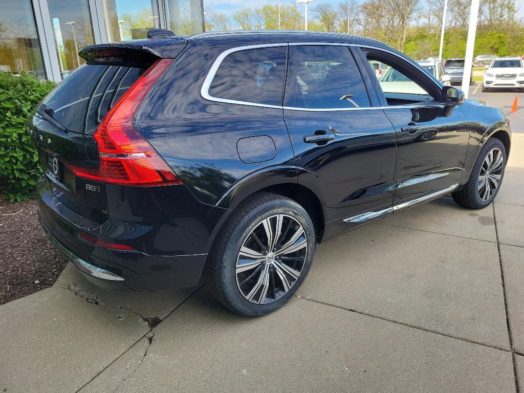 used 2022 Volvo XC60 car, priced at $40,989